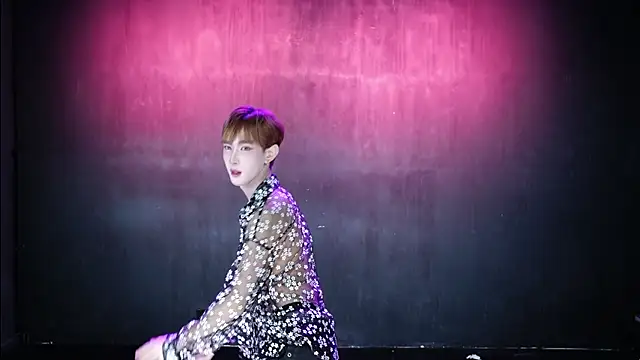 Queen-Vibe Show Webcam