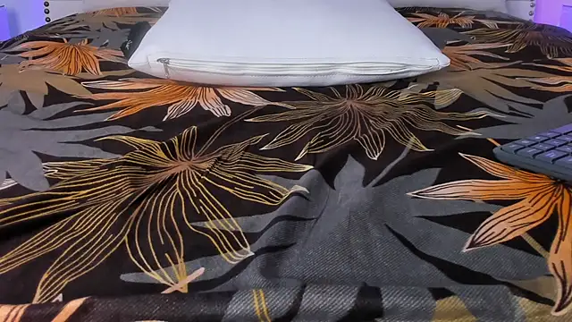 Chat XXX en directo de _Cherry_fox