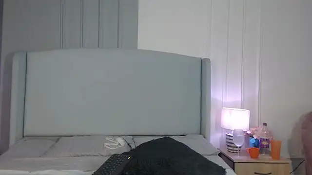 ChantalGarner Adlı Modelin Canlı XXX Sohbeti