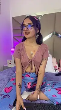 Dreammy_Kitty 即時 XXX 聊天