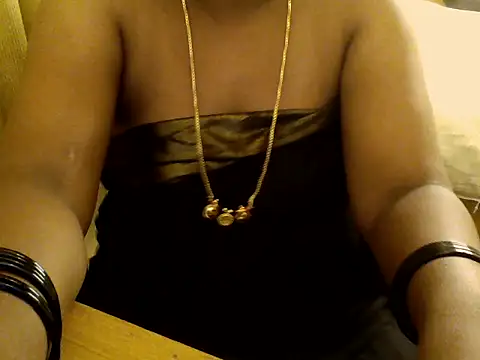 Chat +18 de Angel_honeybear_143 ao vivo