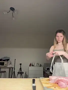 MaryHiggins' Live Sex Cam Show