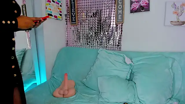 AnaDalila_Latina: онлайн-секс-чат