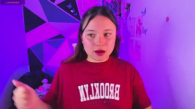 XXX chat uživo modela little_emma0