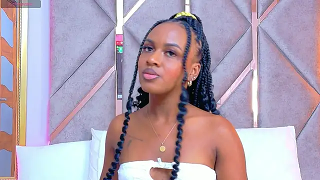 Sally-Noa's Live XXX Chat