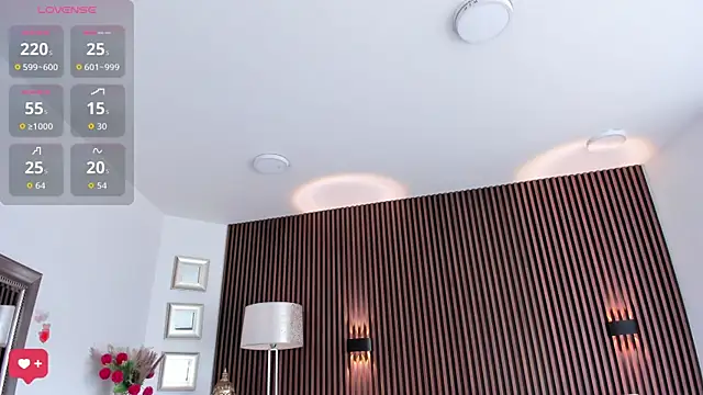 XXX chat uživo modela paulys_