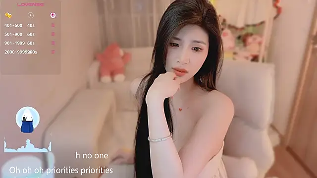 Vaidurya-Yolo's Webcam Show