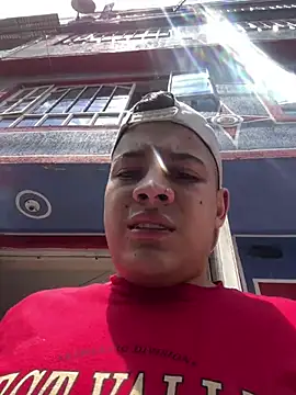 Show modela oliver_Ferrer na web-kameri