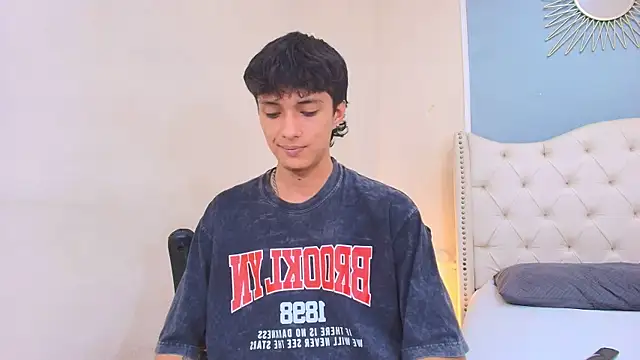 Pertunjukan Kamera Web Lean_Portman