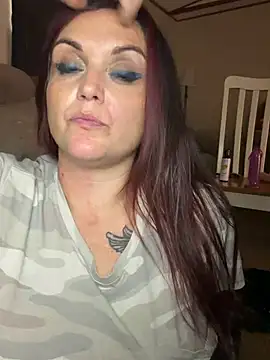 LiNDSEYYLUST's Webcam Show