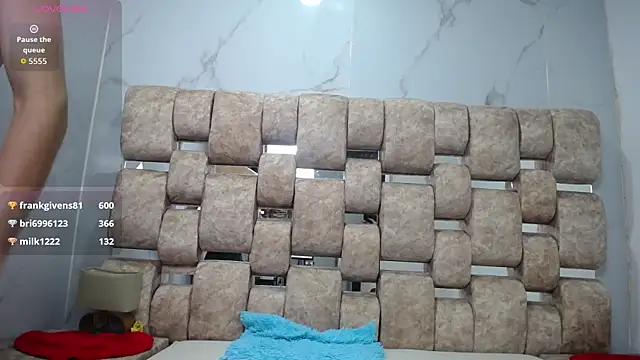 KathyAidenn Live XXX chat