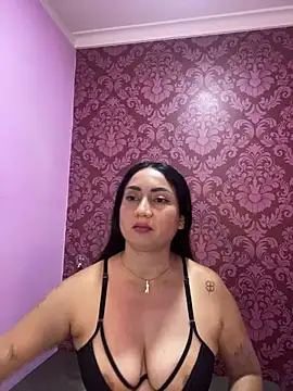 juliana_diaz: онлайн-секс-чат