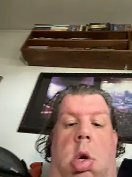 Stephanie1984: διαδικτυακό σόου στην κάμερα