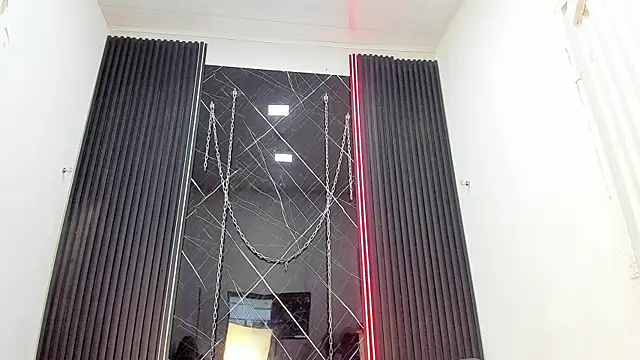 XXX chat uživo modela Megan_Duskk