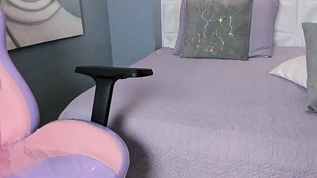 Show modela HONEYMIIA na web-kameri