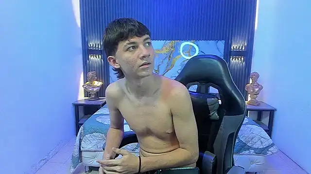 Show modela Marcello_Vega na web-kameri