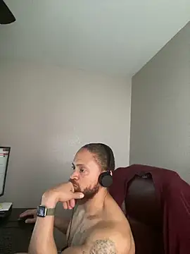 Fathero1time élő XXX-chatje