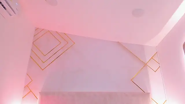 Megan-8 Chat XXX live