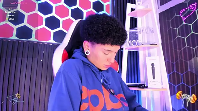 XXX chat uživo modela David_Banks_