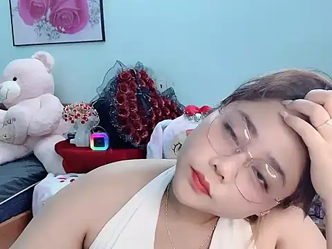 Nhanlu009 即時 XXX 聊天