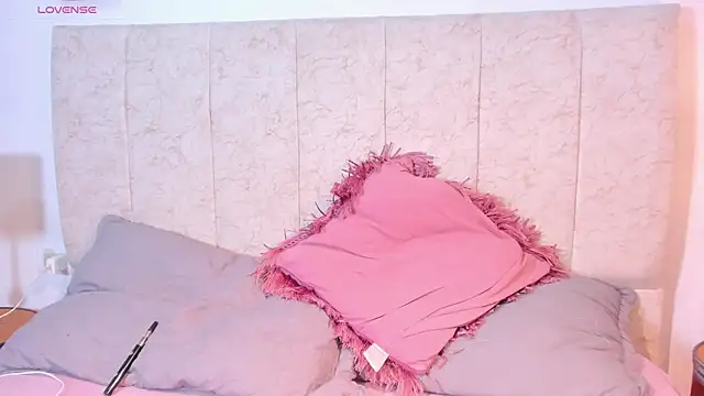 _maria_foxx_ Adlı Modelin Canlı XXX Sohbeti