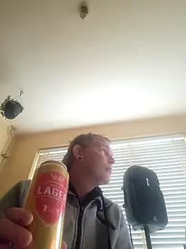 piercingpik Chat XXX live