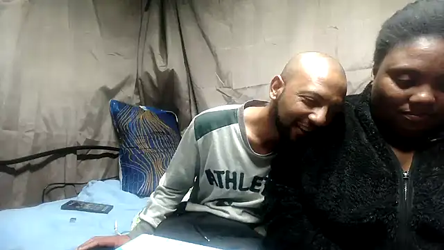 CamodickのライブXXXチャット