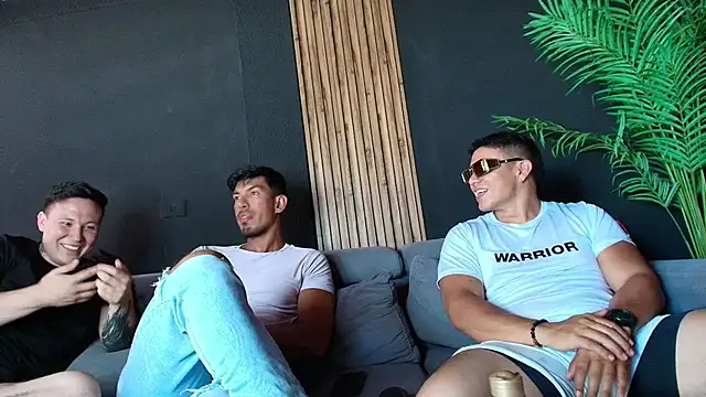 angelstream 在線直播表演