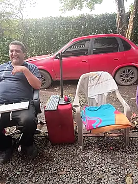 hotandfierylatinos2023: онлайн-секс-чат