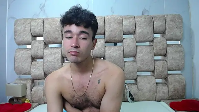 Pertunjukan Kamera Web KathyAiden