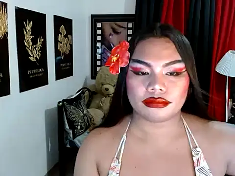 Вебкам-шоу TSbrianaHugeCock