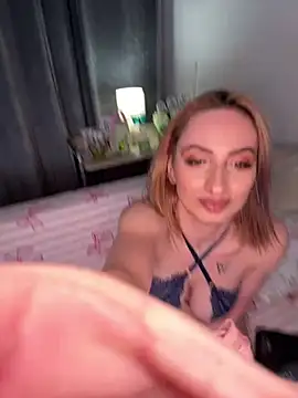 Вебкам-шоу AuraPure