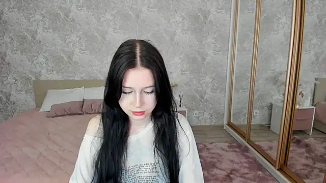 Онлайн чат XXX VioletHarme