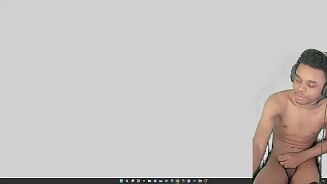 lovemirgaming's Webcam Show