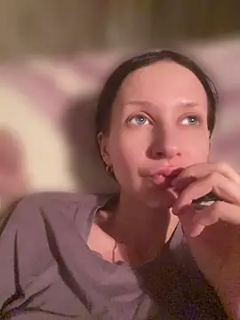 Chat +18 de Starry_Siren ao vivo