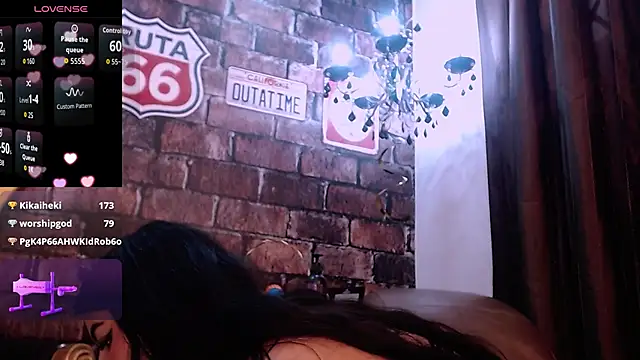 MariyaNovakie Adlı Modelin Canlı XXX Sohbeti