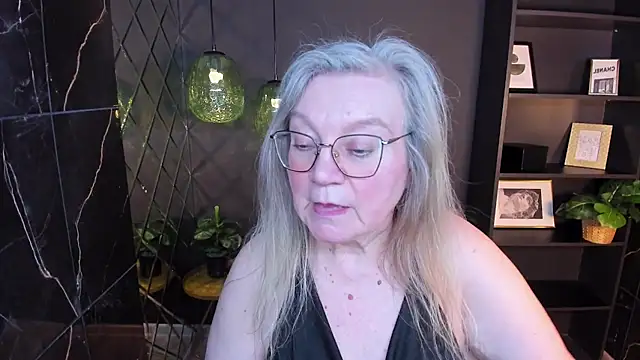 NataliMellow's Live XXX Chat