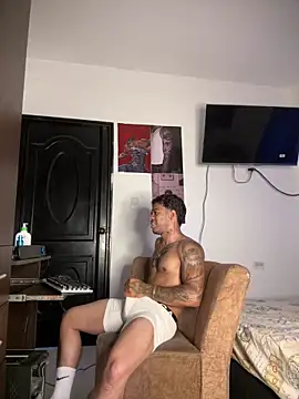 Kenny_romano Adlı Modelin Web Kamerası Şovu