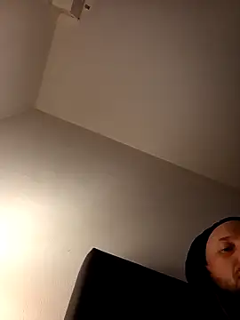 Guitccch Adlı Modelin Canlı XXX Sohbeti