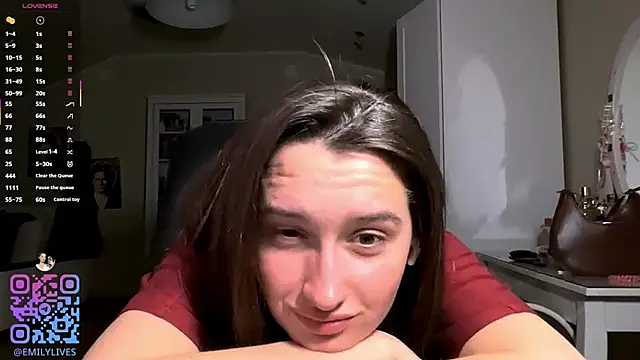 Chat +18 de DarlineBrustera ao vivo