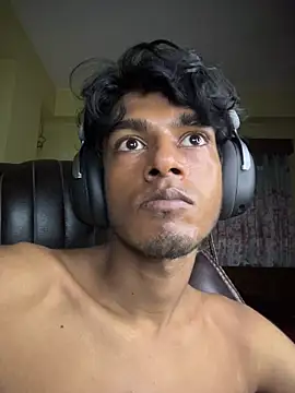 thecatfishh Adlı Modelin Canlı XXX Sohbeti