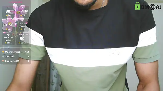 SassyWildCoupleのライブXXXチャット