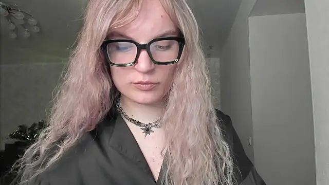 milliKira006n Webbikameraesitys