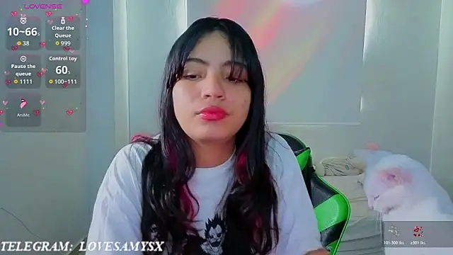 Chat XXX en directo de Lovelyamyy