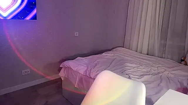 Between_Eeys লাইভ XXX চ্যাট