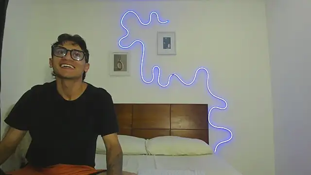 hardcoreheat_ind's Live XXX Chat