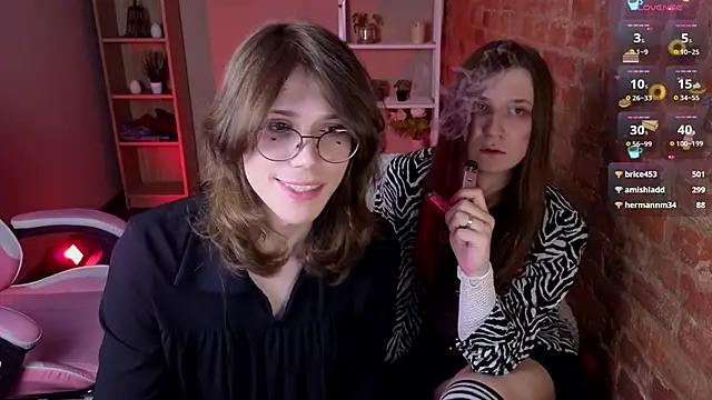 Pokazy przed kamerką – ZoriaLovesLuna