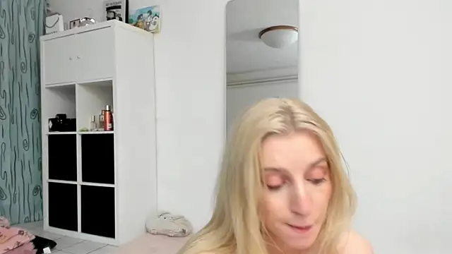 KenzieDawton webkamerás műsora