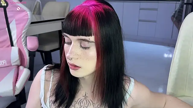 Vailyreb_ Show Webcam