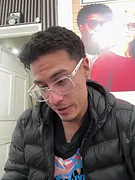 TavoHot_: διαδικτυακό σόου στην κάμερα